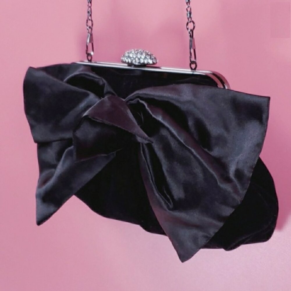 NEIMAN MARCUS Bow Velvet Clutch bag